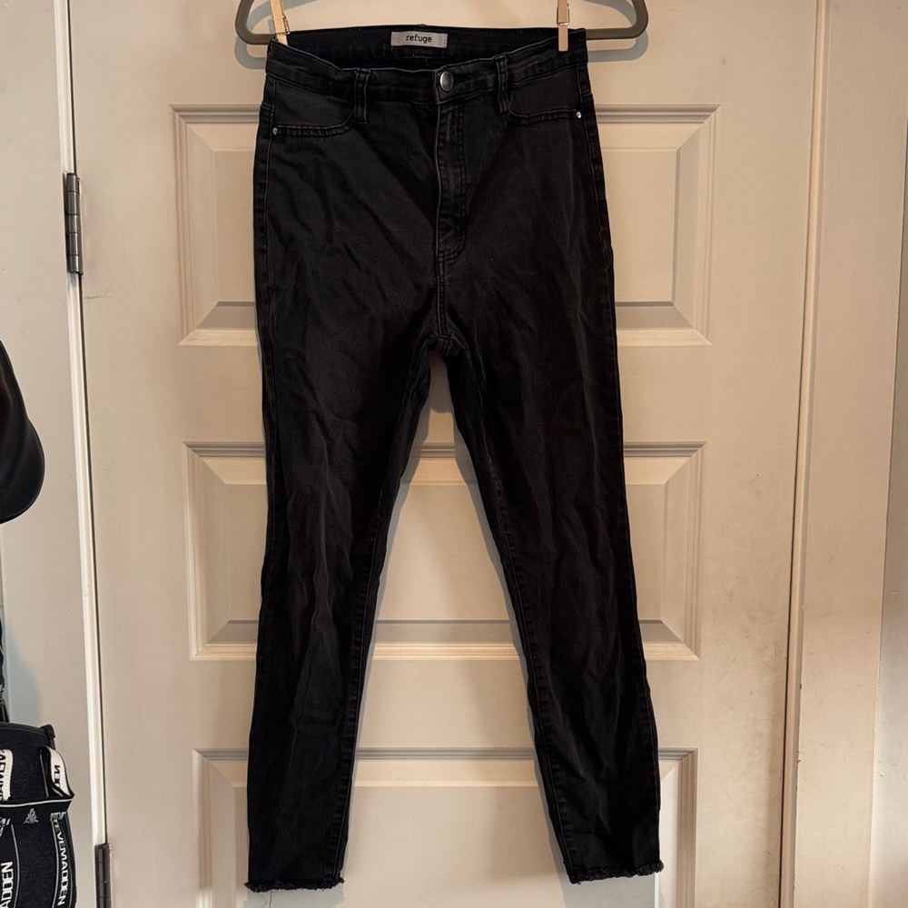 Refuge Black Denim Jeans